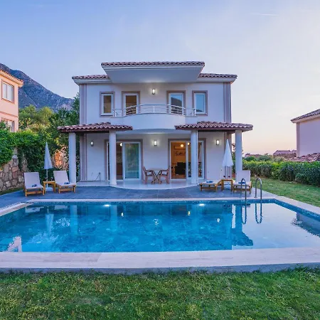 Hanel Life Royale 11 With Private Pool Vila