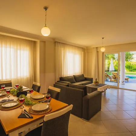 Vila Hanel Life Royale 11 With Private Pool