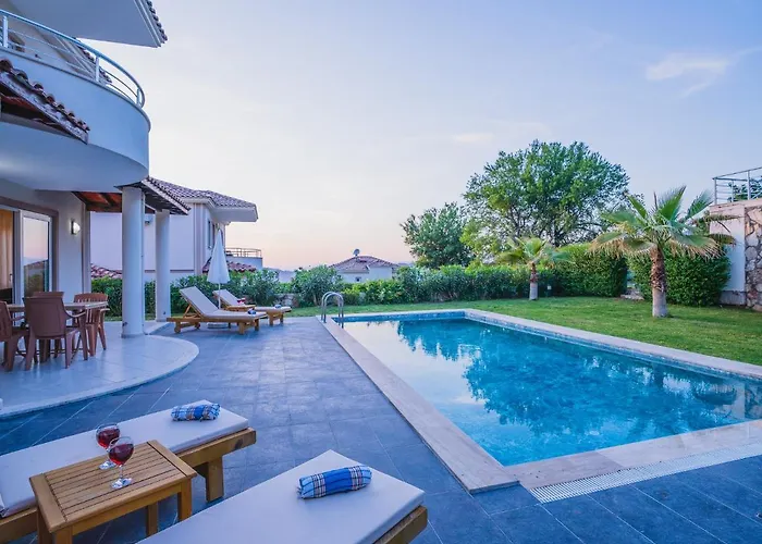 Hanel Life Royale 11 With Private Pool